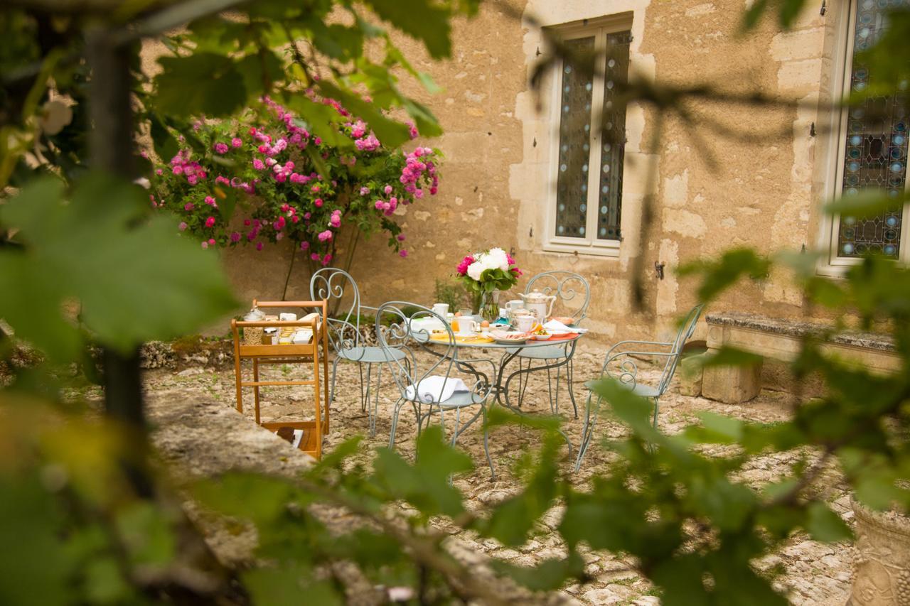 Le Prieure Ξενοδοχείο Noyers-sur-Serein Εξωτερικό φωτογραφία
